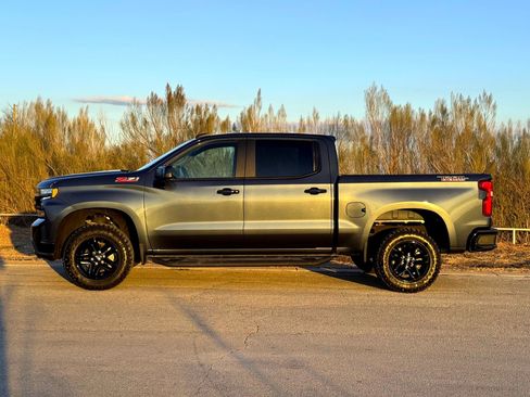 Used 2021 Chevrolet Silverado 1500 LT Trail Boss w/ Convenience Package II image 10
