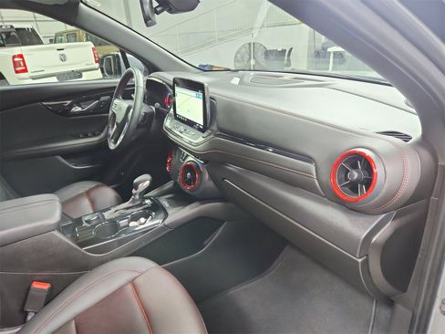Used 2025 Chevrolet Blazer RS image 36