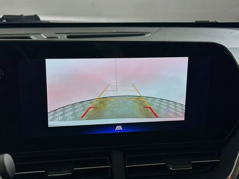 Used 2024 Chevrolet Trax ACTIV w/ Sunroof Package image 22