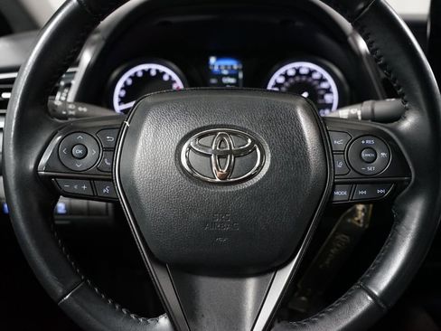 Used 2023 Toyota Camry SE image 12