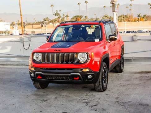 Certified 2023 Jeep Renegade Trailhawk image 4