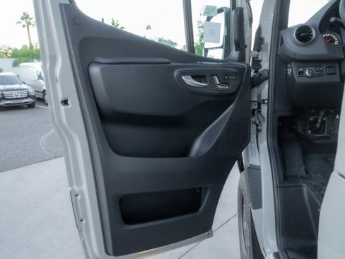 New 2026 Mercedes-Benz Sprinter 2500 image 14