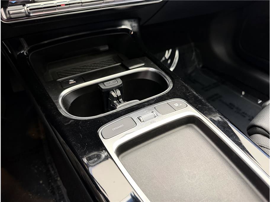 Used 2025 Mercedes-Benz CLA 250 4MATIC image 17