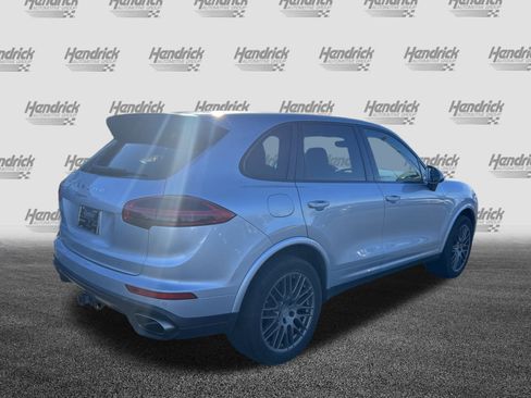 Used 2018 Porsche Cayenne Platinum Edition image 10