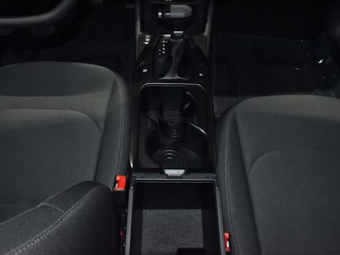 Used 2025 Kia K4 FWD image 23