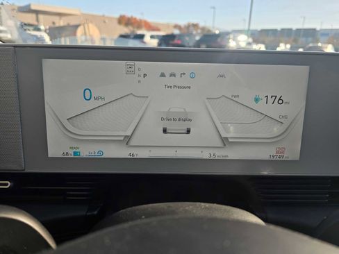 Used 2024 Hyundai Ioniq 5 SE image 25