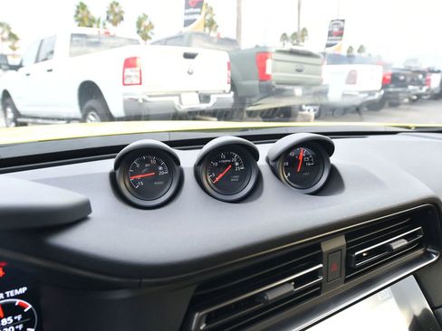 Used 2023 Nissan Z w/ Floor Mat Package (L93) RWD image 26
