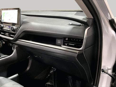Used 2026 Toyota Grand Highlander AWD image 19