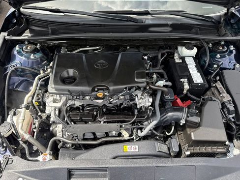 Used 2022 Toyota Camry LE image 17