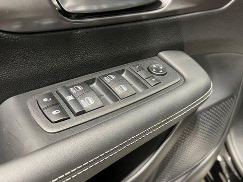 New 2026 Chrysler Voyager LX image 11