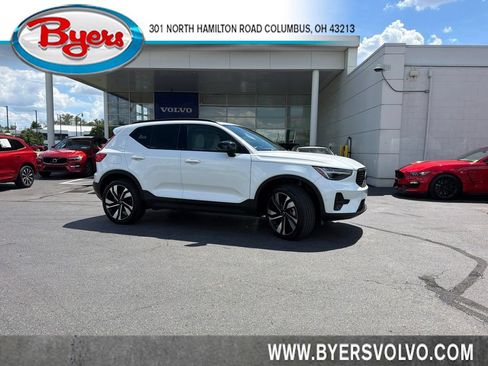 Used 2024 Volvo XC40 B5 Ultimate w/ Climate Package AWD/4WD image 1