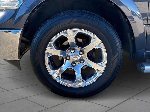 Used 2018 RAM 1500 Laramie w/ Convenience Group image 8