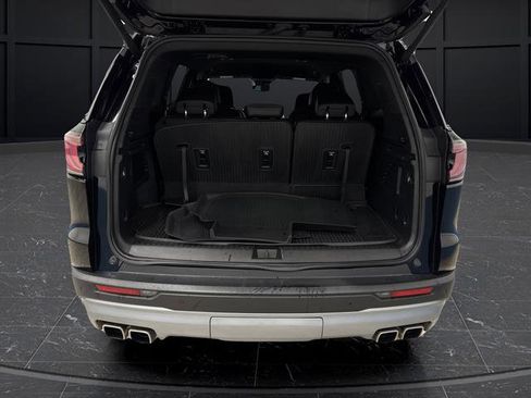 Used 2024 GMC Acadia Elevation w/ Trailering Package image 14