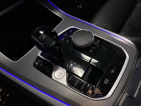 Used 2021 BMW X5 M50i image 22