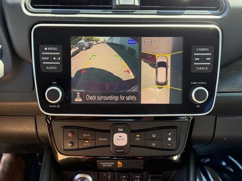 Certified 2020 Nissan Leaf SV w/ SV Technology Package FWD image 24