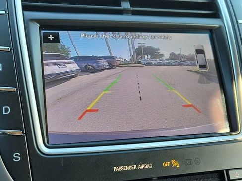 Used 2019 Lincoln Nautilus Select image 31