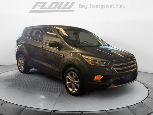 Used 2017 Ford Escape SE AWD/4WD image 1