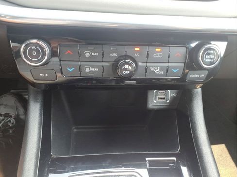 Used 2024 Jeep Compass Limited AWD/4WD image 24