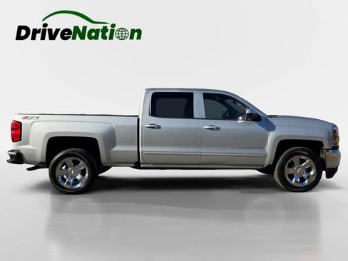 Used 2017 Chevrolet Silverado 1500 LT w/ LPO, Black Pack image 4