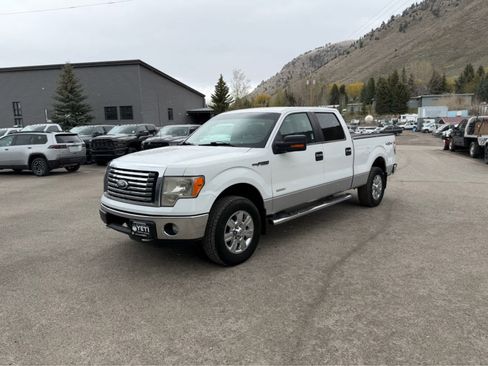 Used 2011 Ford F150 XLT w/ XLT Chrome Pkg AWD/4WD image 2