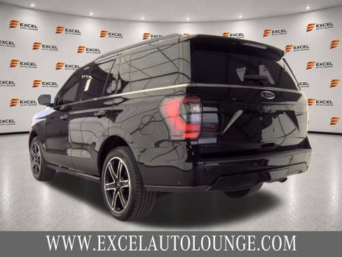 Used 2021 Ford Expedition Limited AWD/4WD image 3