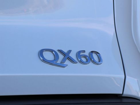 Certified 2025 INFINITI QX60 Luxe image 34