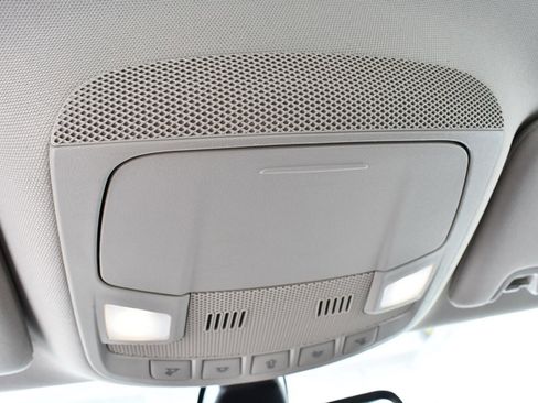 Used 2020 Ford Fusion SE image 34