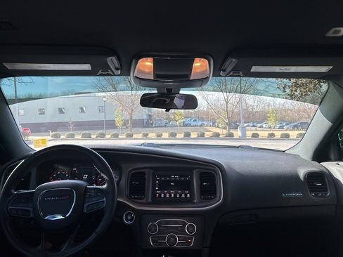 Used 2022 Dodge Charger SXT w/ Blacktop Package image 29