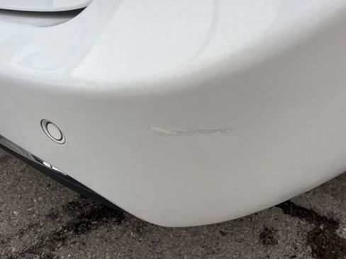 Used 2018 Chrysler Pacifica Touring-L w/ Premium Audio Group image 13