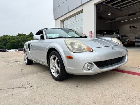 Used 2003 Toyota MR2 RWD image 22