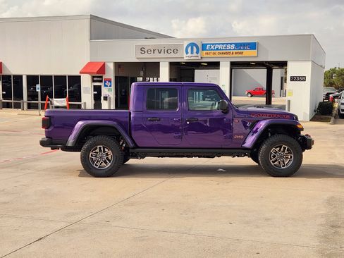 New 2026 Jeep Gladiator Mojave AWD/4WD image 7