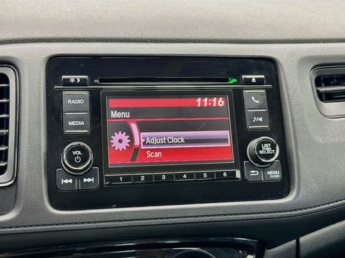Used 2019 Honda HR-V LX image 9