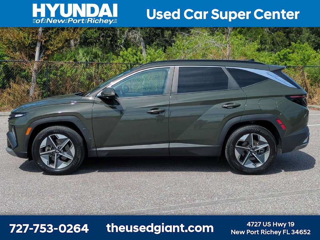 Certified 2025 Hyundai Tucson SEL FWD image 2