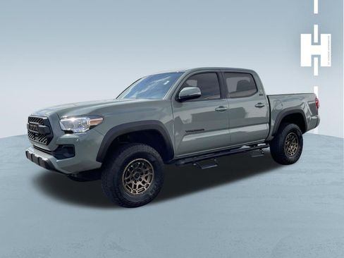 Used 2022 Toyota Tacoma SR5 w/ Trail Edition AWD/4WD image 3