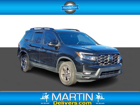 Used 2023 Honda Passport TrailSport image 1