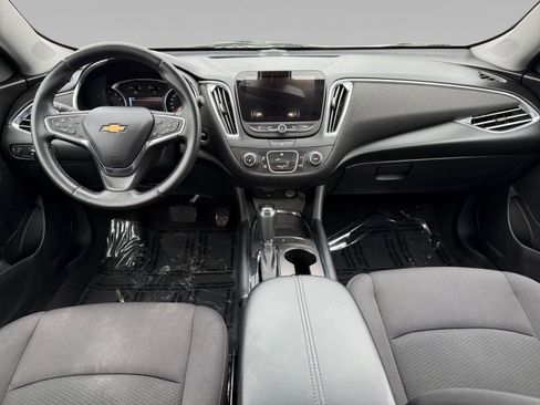 Used 2018 Chevrolet Malibu LT image 11