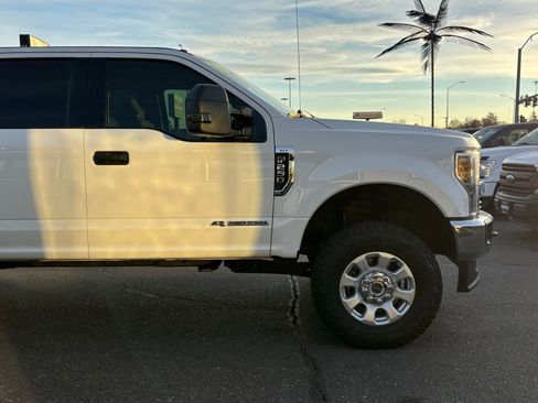 Used 2019 Ford F250 XLT image 4