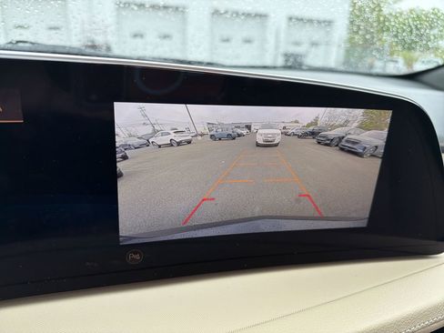 Used 2024 Cadillac XT4 Luxury w/ Cold Weather Package FWD image 26