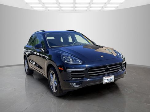 Used 2016 Porsche Cayenne S AWD/4WD image 3
