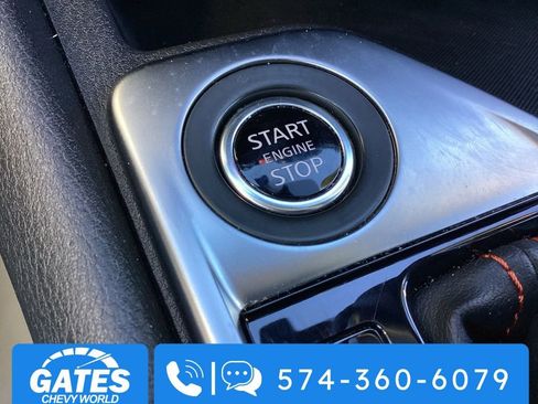 Used 2025 Nissan Sentra SR FWD image 17