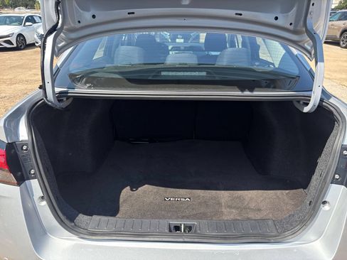 Used 2025 Nissan Versa SV FWD image 24