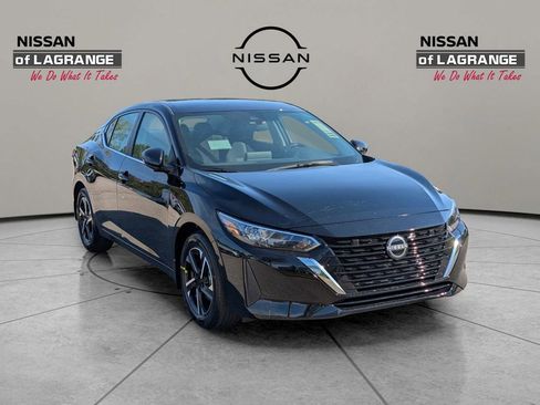 New 2025 Nissan Sentra SV image 3
