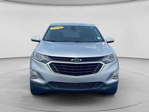 Used 2020 Chevrolet Equinox LT w/ Driver Convenience Package FWD image 2