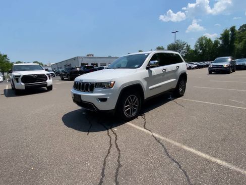 Used 2021 Jeep Grand Cherokee Limited AWD/4WD image 7