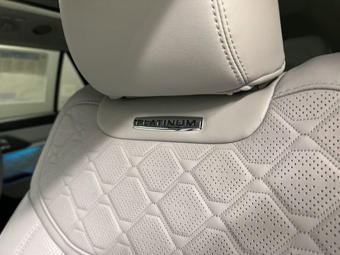 New 2026 Ford Explorer Platinum image 28