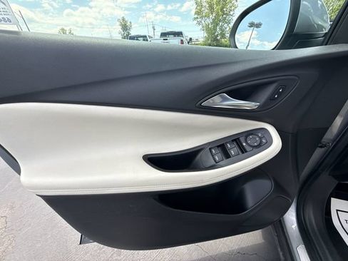 Used 2023 Buick Encore GX Preferred w/ Cold Weather Comfort Package FWD image 20