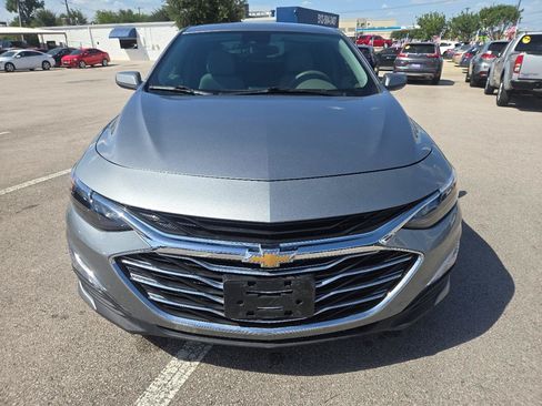 Used 2024 Chevrolet Malibu LS FWD image 2