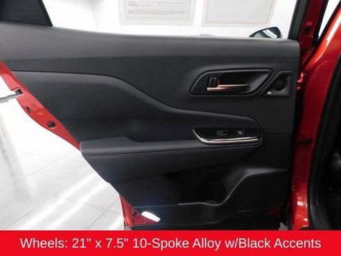 Used 2025 Toyota Crown Platinum image 22