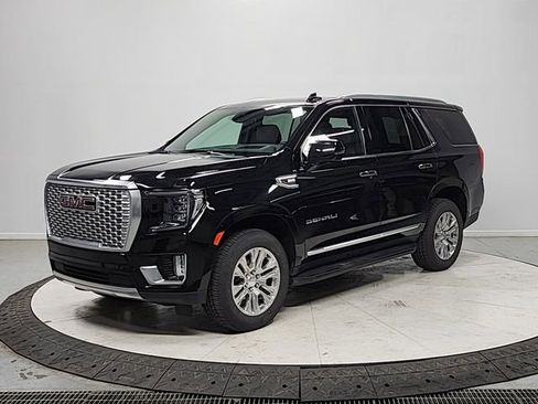 Used 2024 GMC Yukon Denali image 3