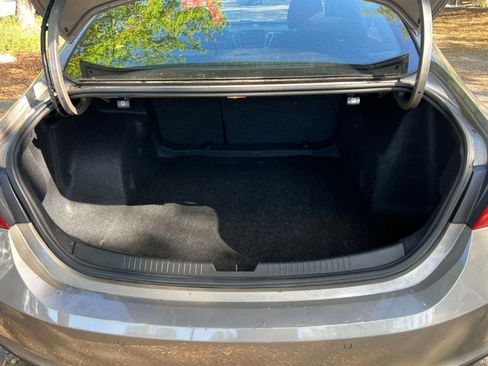 Used 2024 Chevrolet Malibu LT image 27